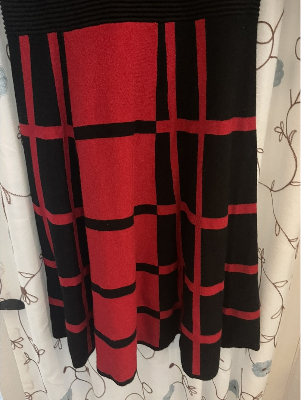 Danny & Nicole | S | Black Red Colorblock Three Quarter Sleeve Dress - Picture 10 of 10